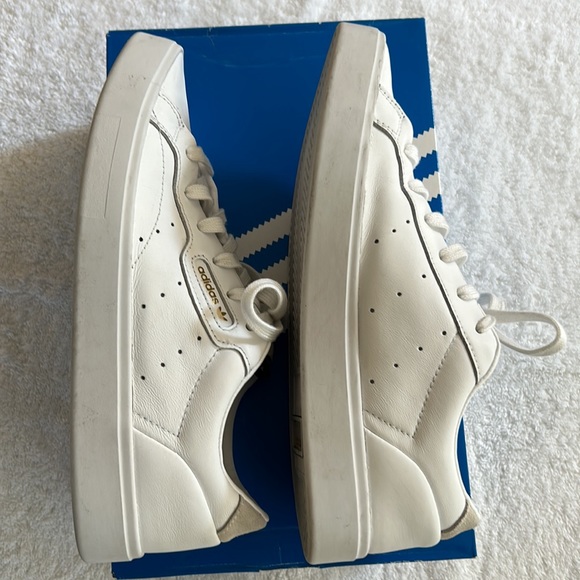 Adidas Sleek W Leather Sneakers. Size 8 - Picture 8 of 9
